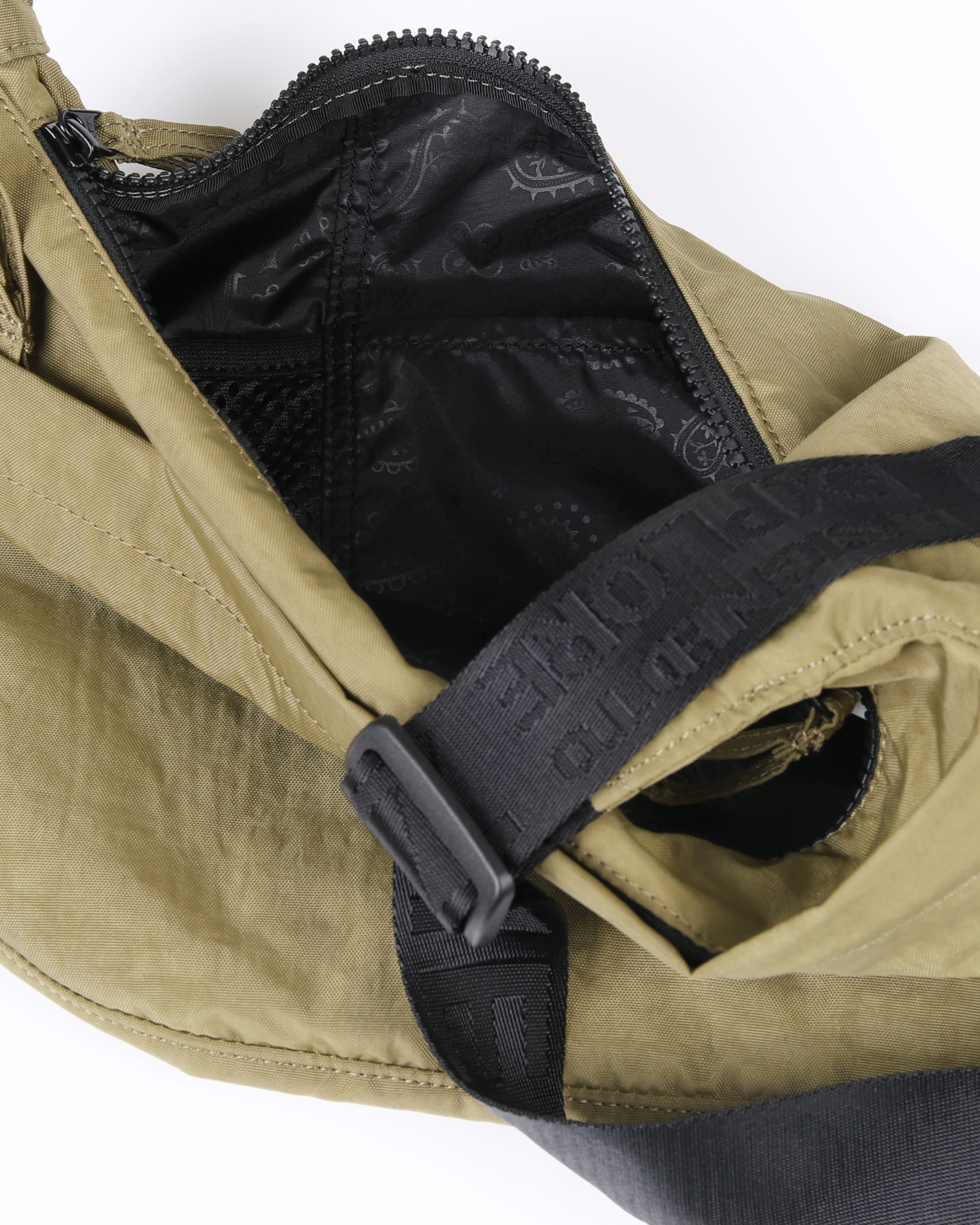 EVERYWHERE CRESCENT-2